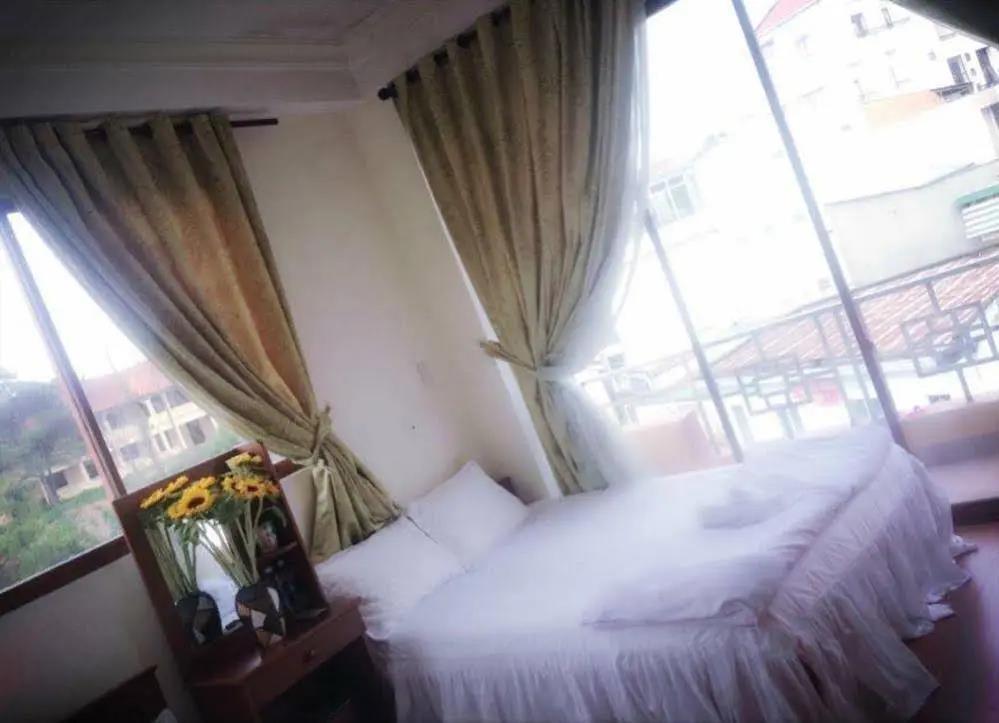 Tri Giao Hotel 2*
