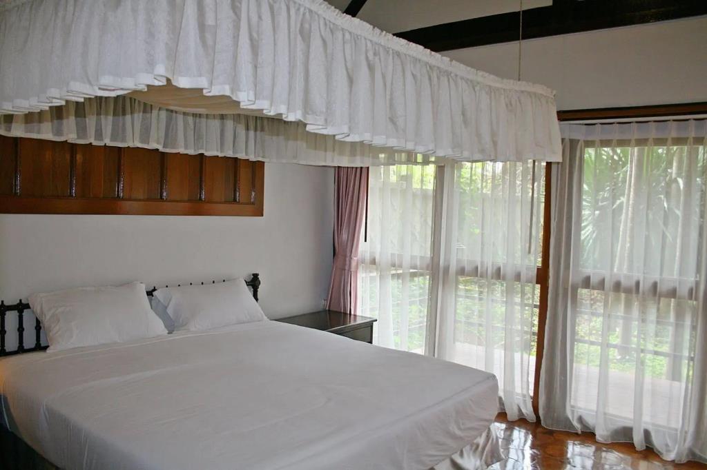 Phu Ing Fah Resort 2*