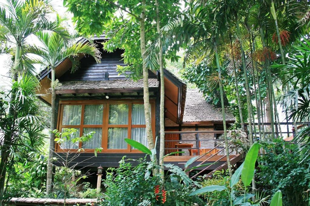 Phu Ing Fah Resort 2*