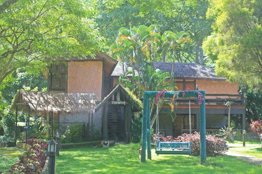 Phu Ing Fah Resort 2*