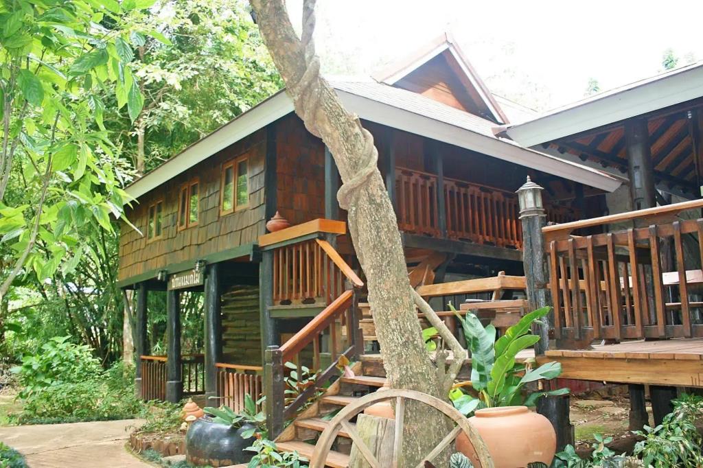 Phu Ing Fah Resort 2*