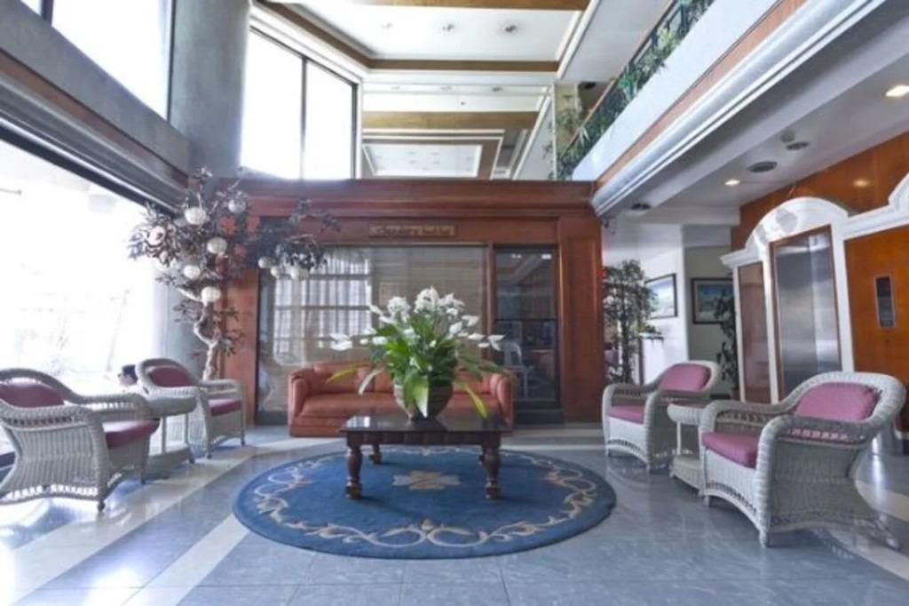 Richmond Plaza Hotel 3*