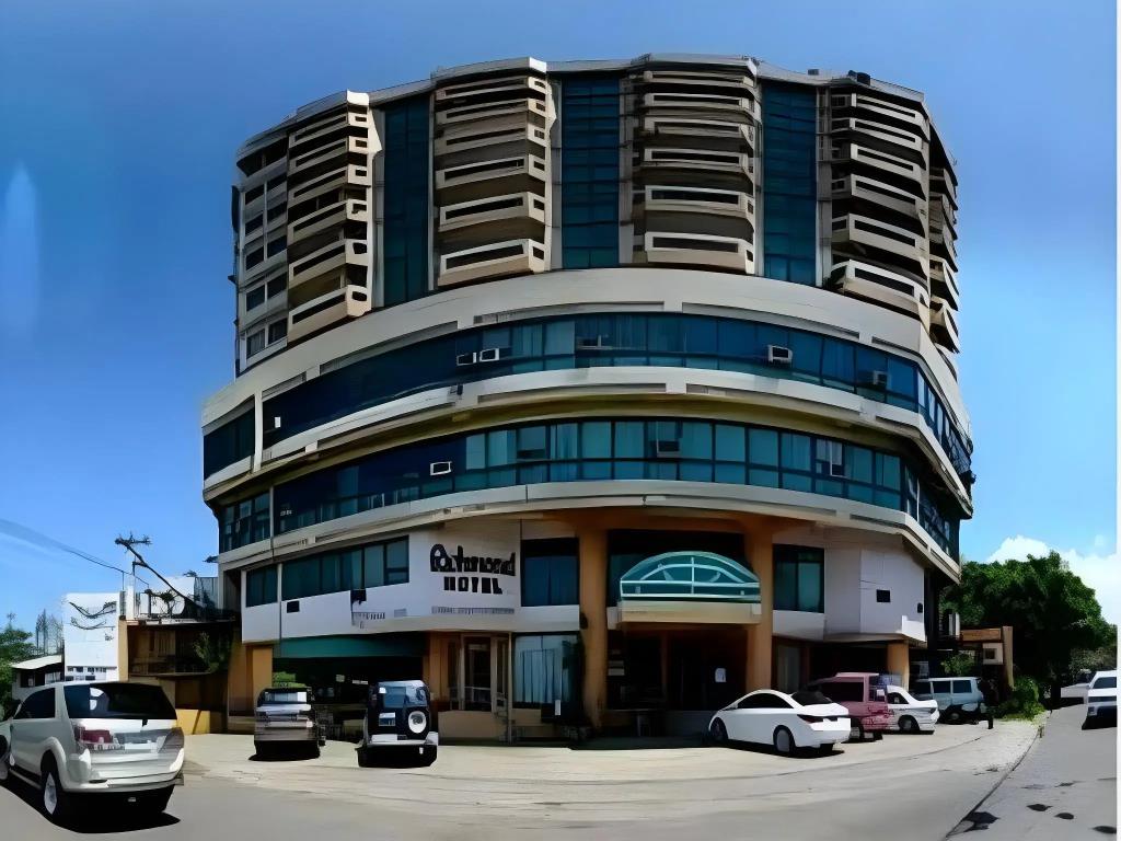 Richmond Plaza Hotel 3*