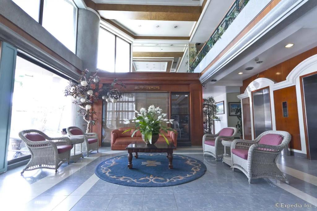 Richmond Plaza Hotel 3*