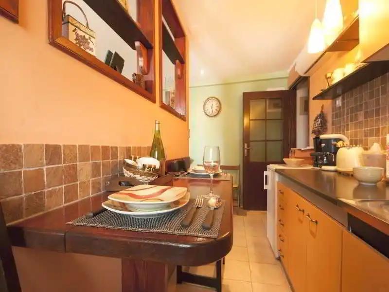 Apartment Sara 0*