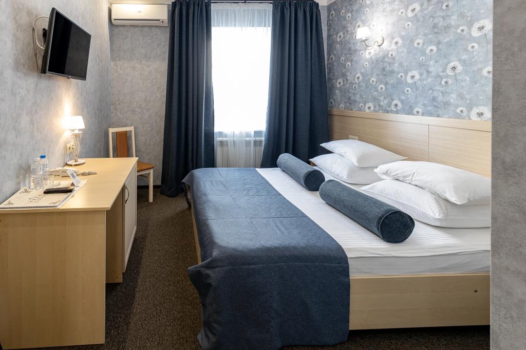 Teta Hotel 3*