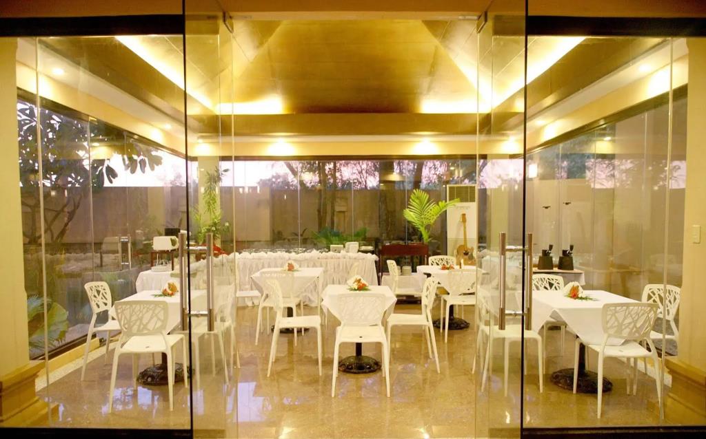 Coralpoint Gardens 3*