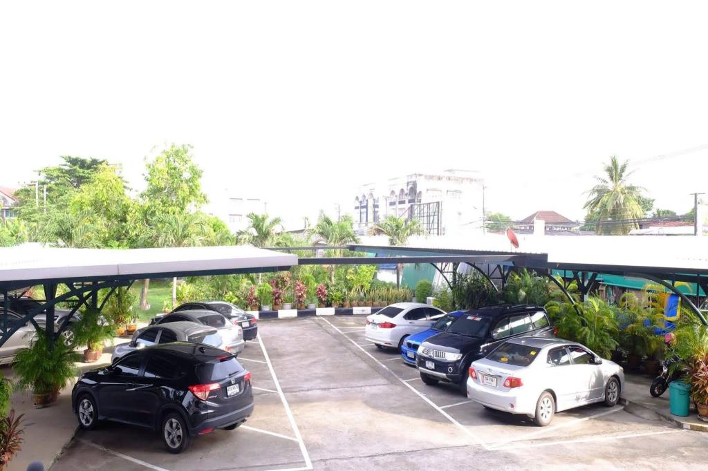 Banchang Apartment and Hotel 0*