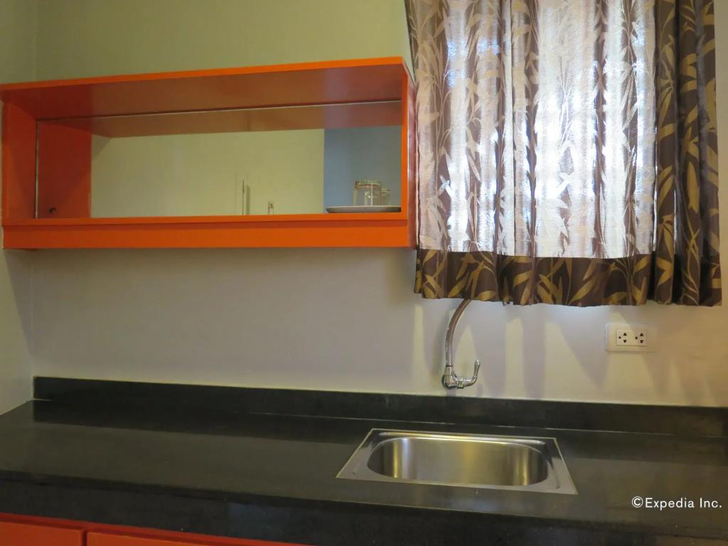 Cinfandel Suites 3*