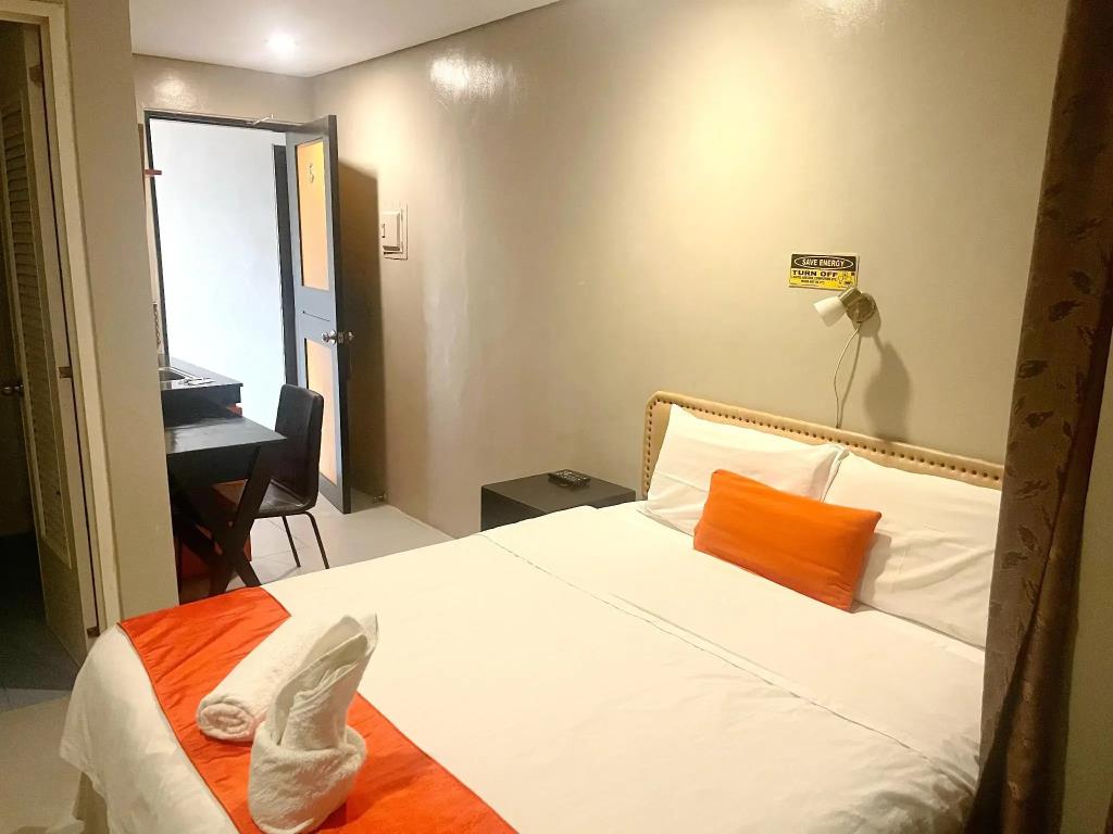 Cinfandel Suites 3*