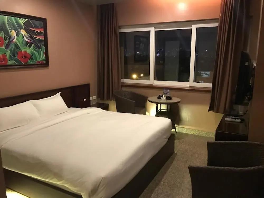 Ha Noi Le Grand Hotel 2*