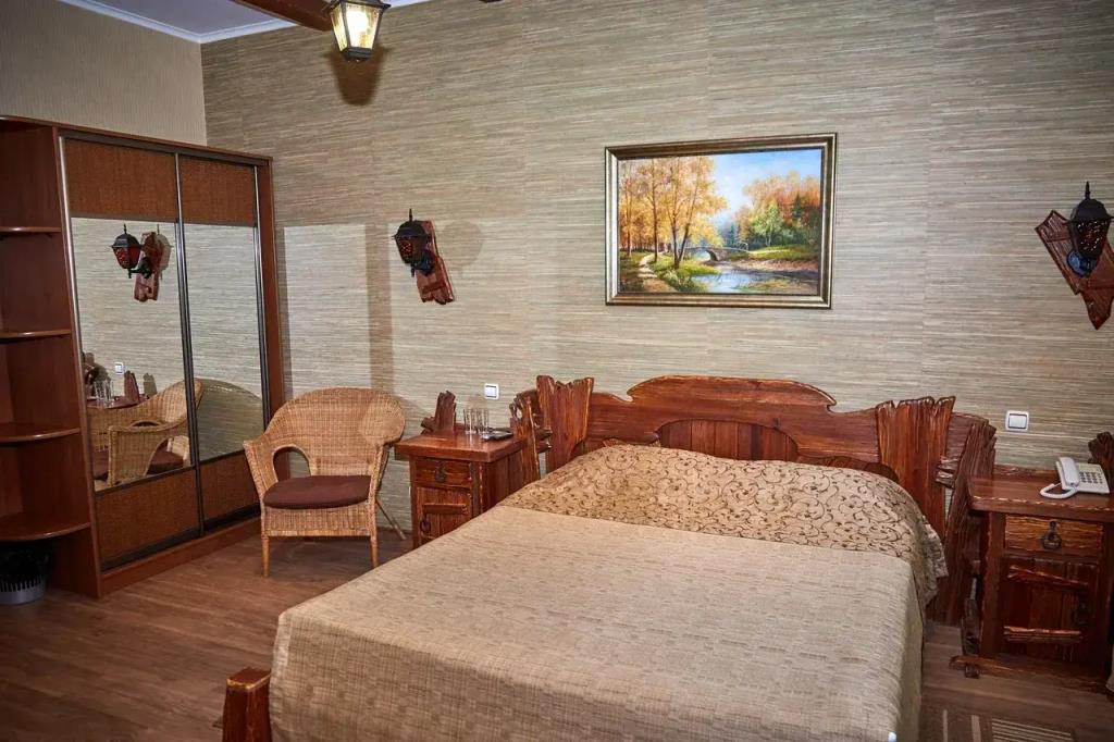 Lovchy Plyus Hotel 0*