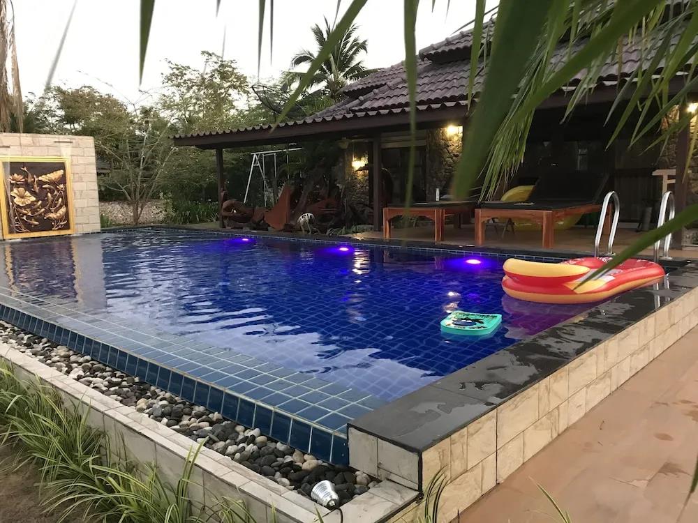 Rayong Villa Rental 0*