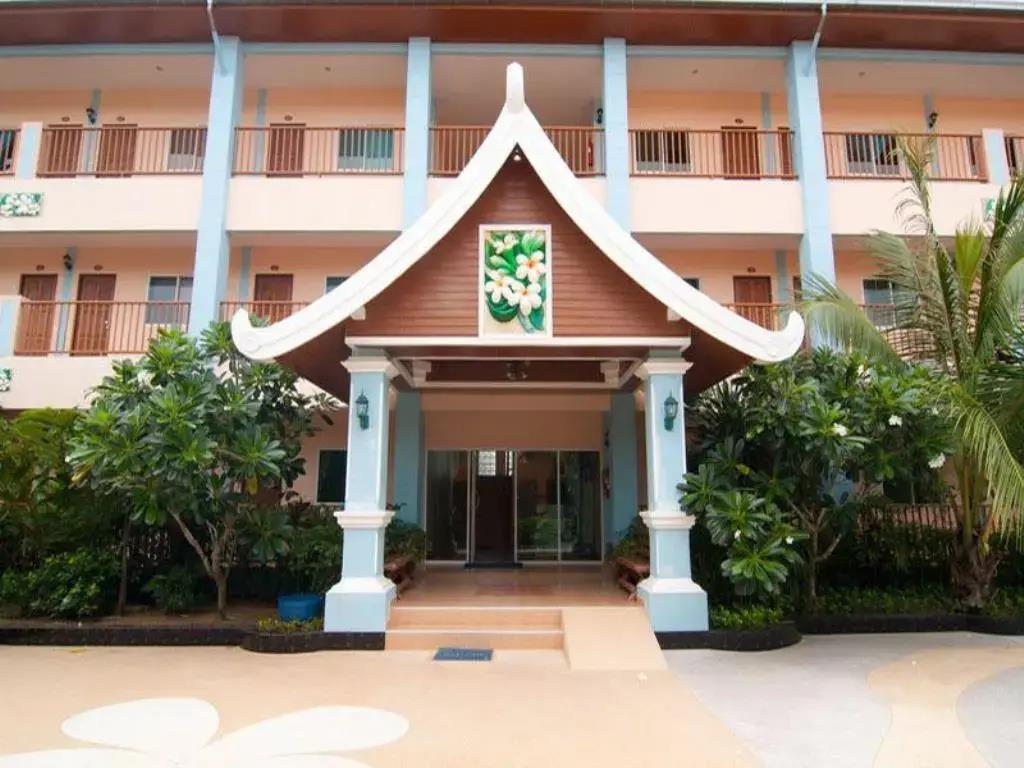 Ampan Resort 2*