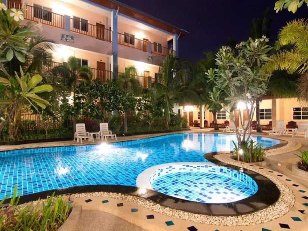 Ampan Resort 2*