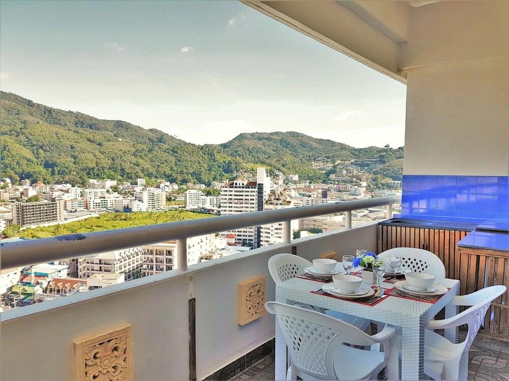 8080 Hotel 3*