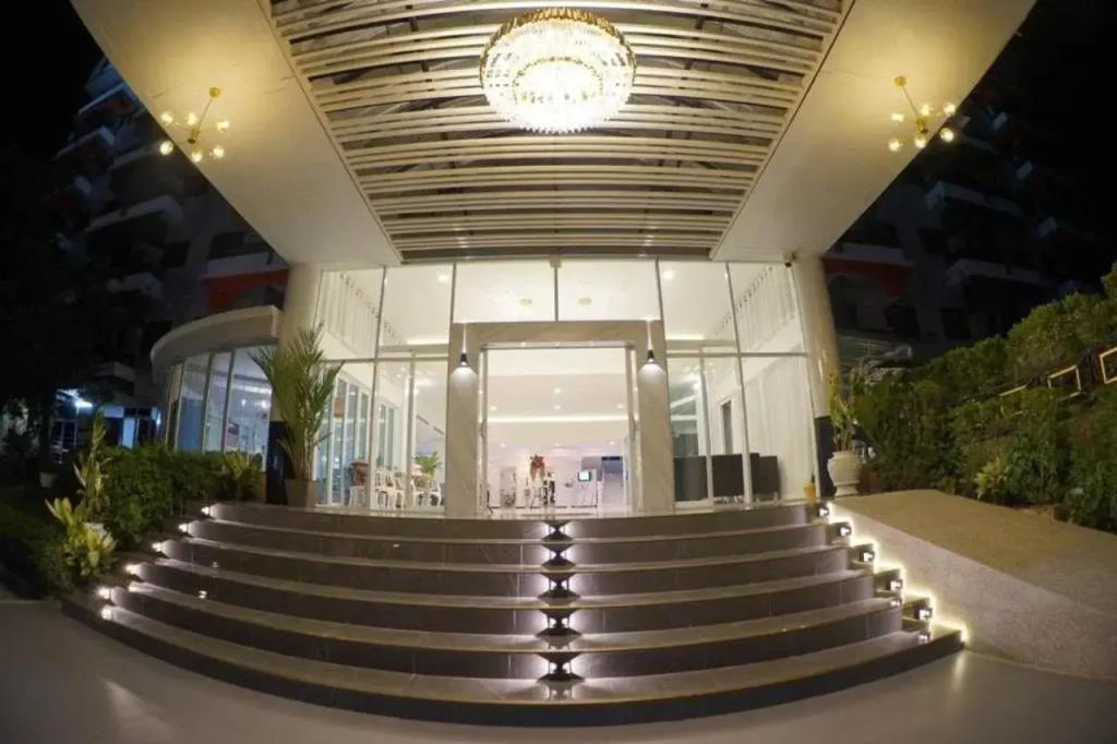 Banchang Palace Hotel 3*