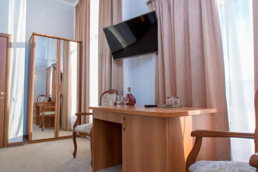 Vinograd Hotel 0*