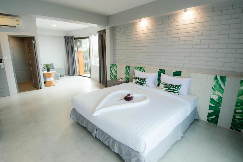 The Pat Hotel 3*