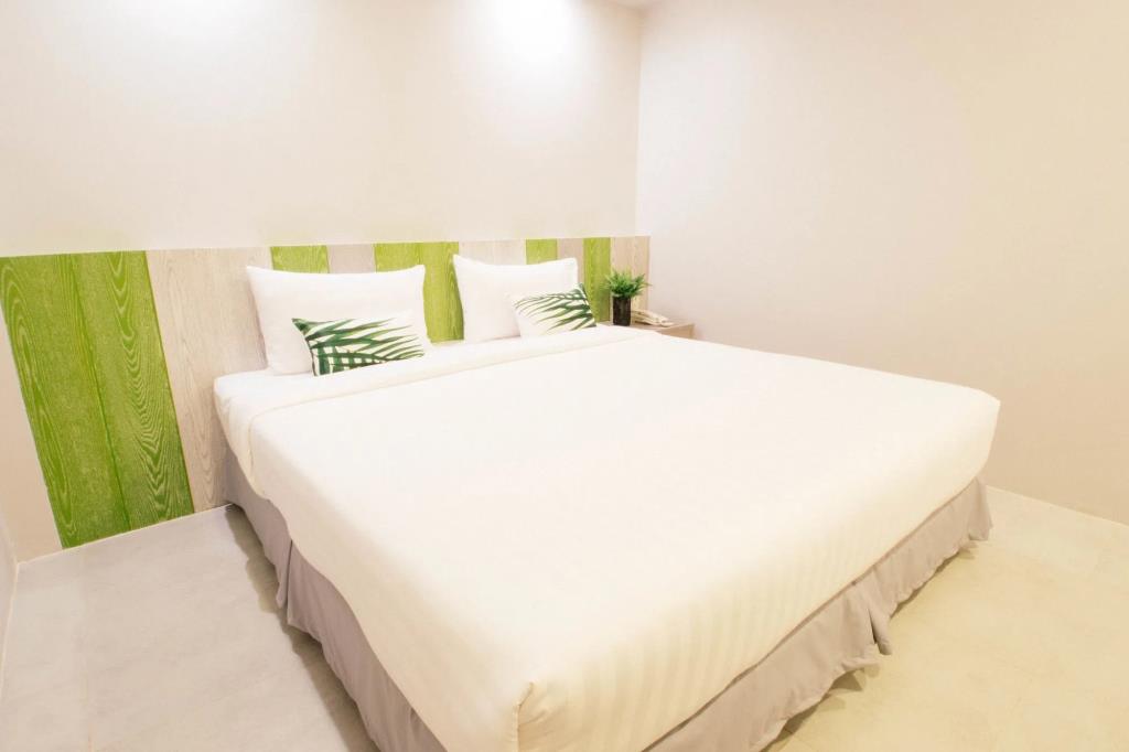 The Pat Hotel 3*