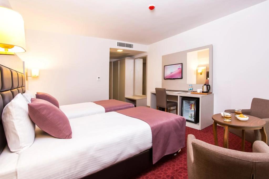 Perla Arya Hotel 0*