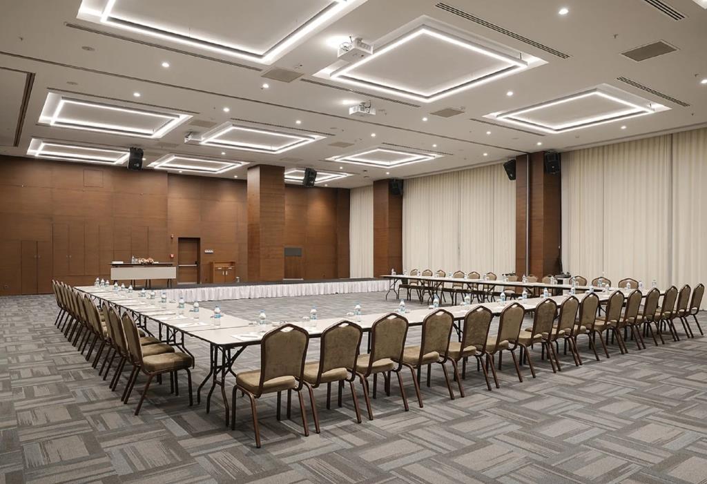 Radisson Blu Hotel Ankara Cankaya 5*