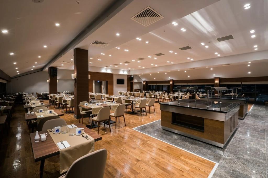 Radisson Blu Hotel Ankara Cankaya 5*