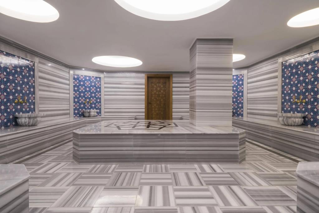 Radisson Blu Hotel Ankara Cankaya 5*