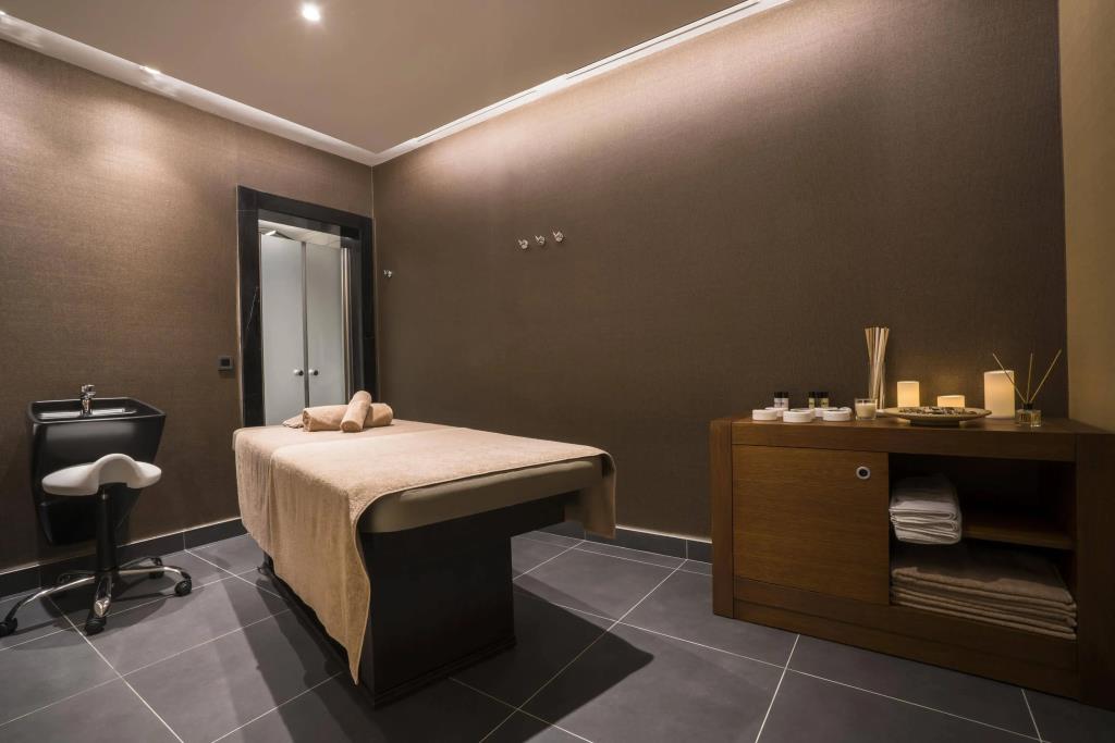 Radisson Blu Hotel Ankara Cankaya 5*