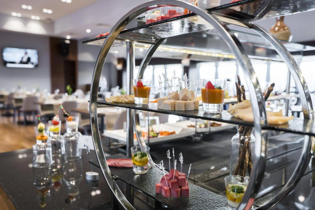 Radisson Blu Hotel Ankara Cankaya 5*