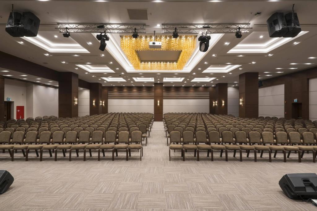 Radisson Blu Hotel Ankara Cankaya 5*