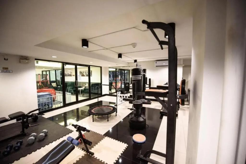 48 Metro Hotel 3*