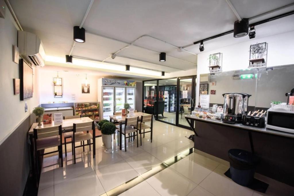 48 Metro Hotel 3*