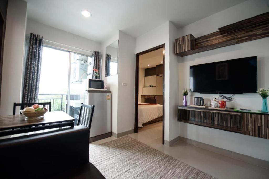 48 Metro Hotel 3*