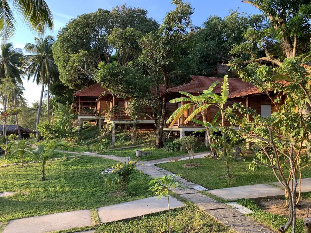 Mango Beach Resort 3*