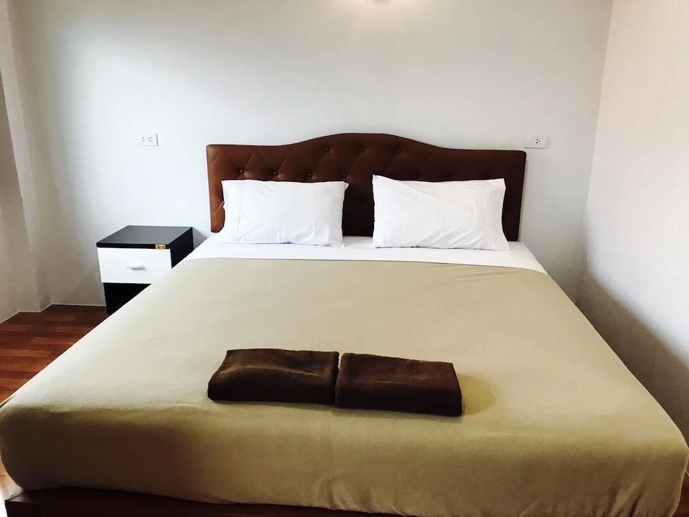 Bussarin Mansion 3*