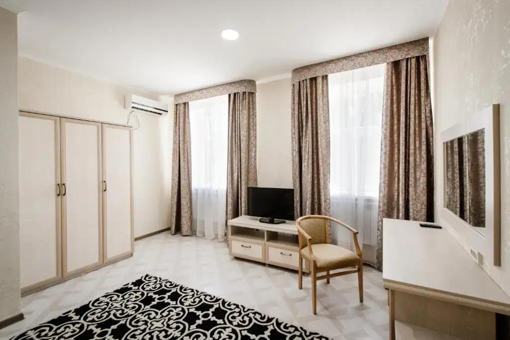 Ekspromt  Hotel 0*