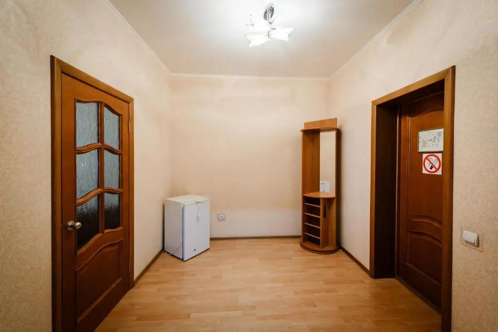Ekspromt  Hotel 0*
