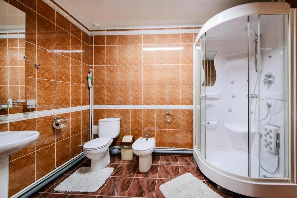 Ekspromt  Hotel 0*