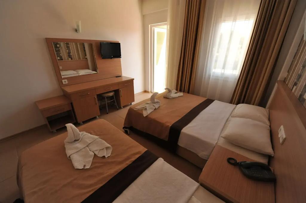 Taner Otel 0*