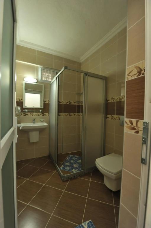Taner Otel 0*