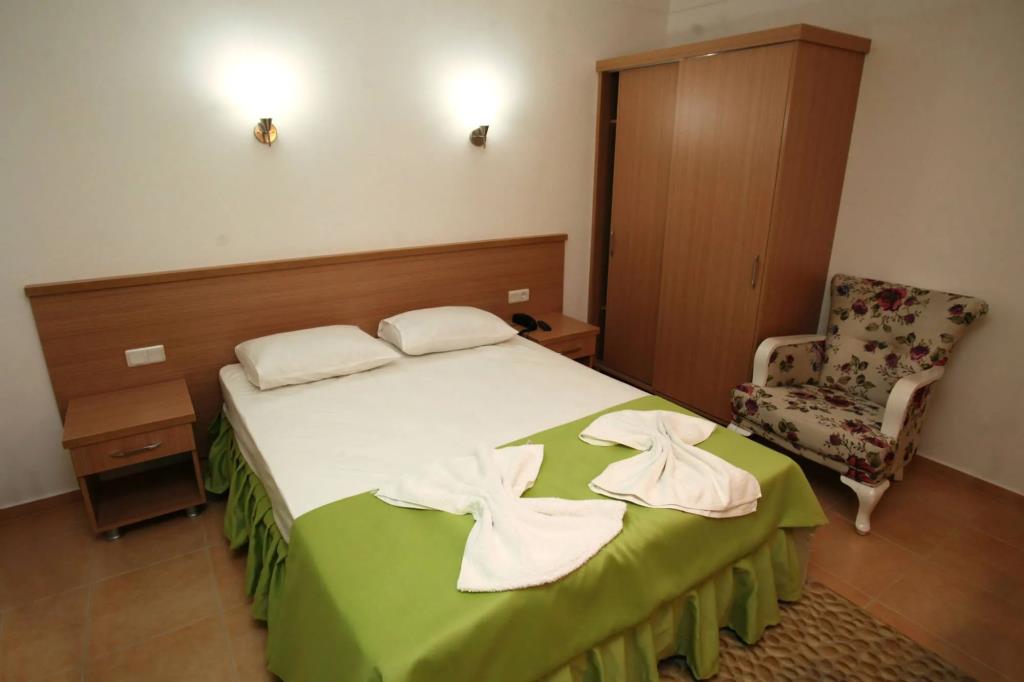 Taner Otel 0*