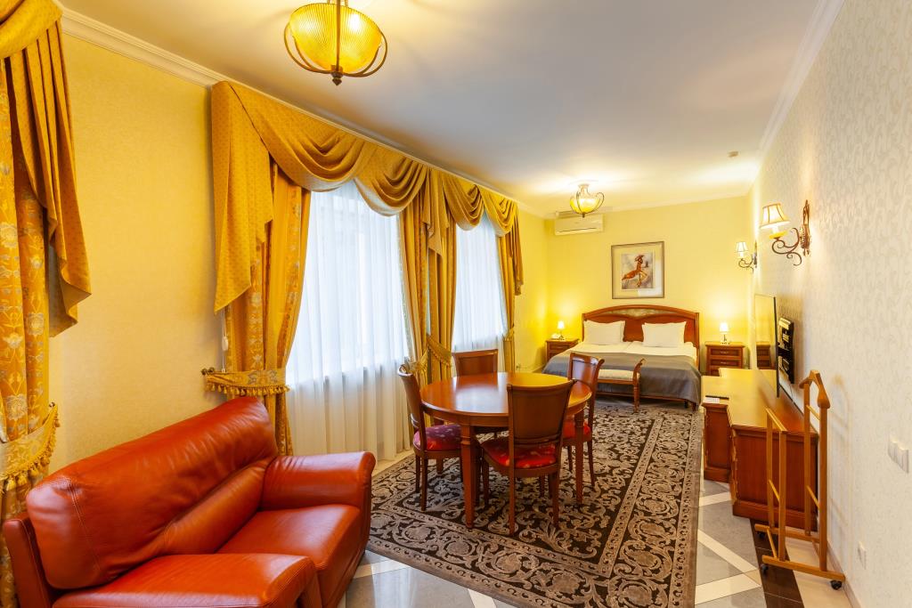 Moya Glinka Hotel 4*