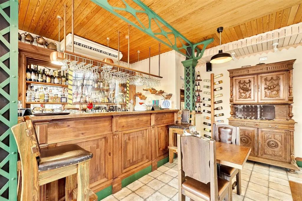 Heuriger  Hotel 3*