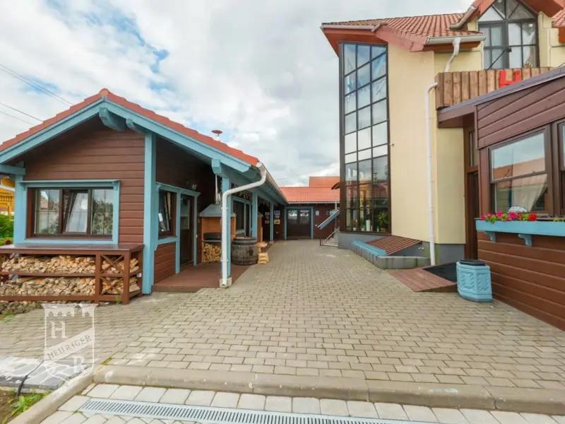 Heuriger  Hotel 3*
