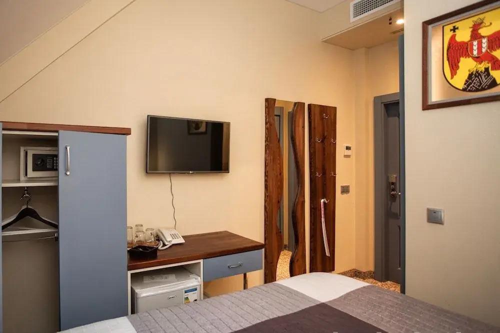Heuriger  Hotel 3*
