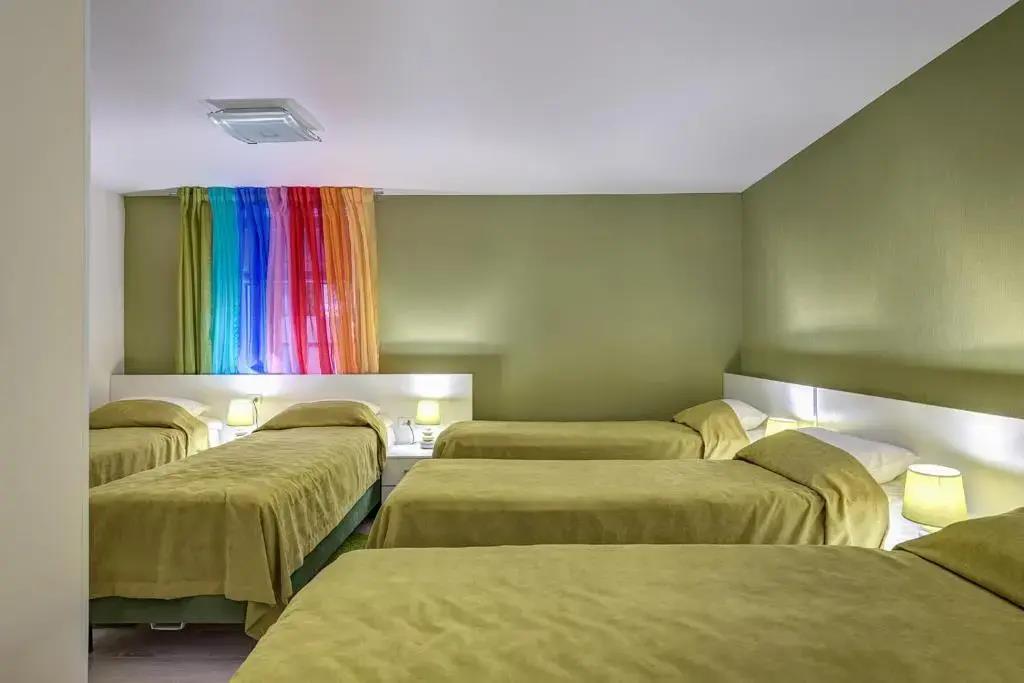 Raduga Hotel 0*