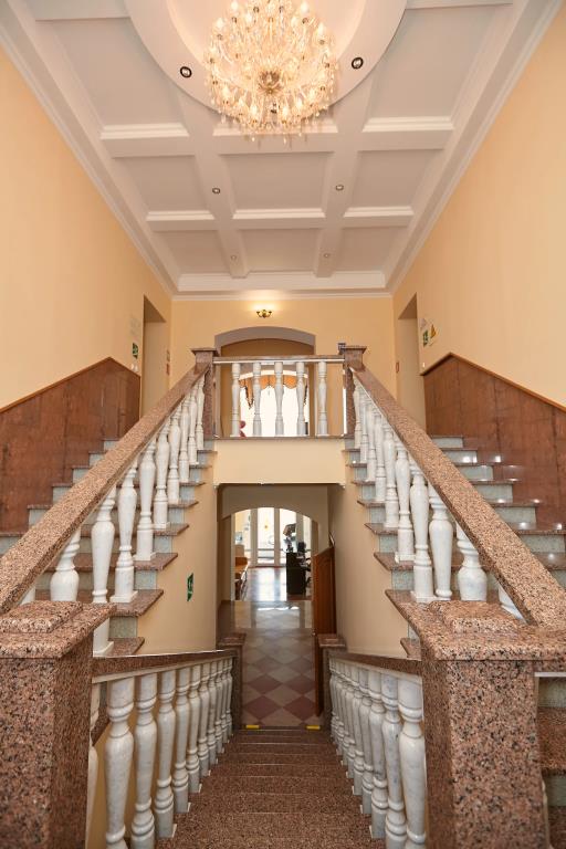 Tsentral'naya Hotel 3*