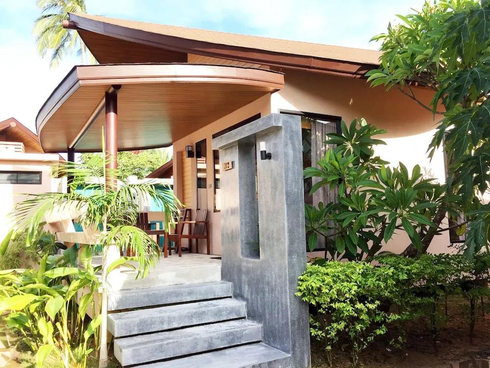 Villas Residence By Weekender Resort 3*