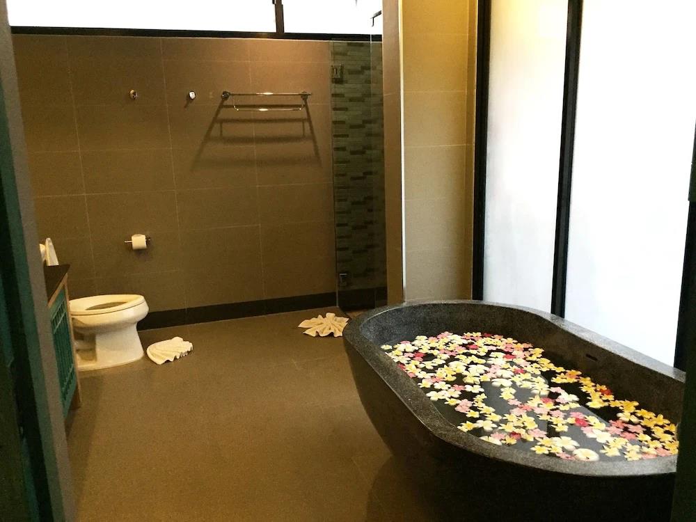 Villas Residence By Weekender Resort 3*